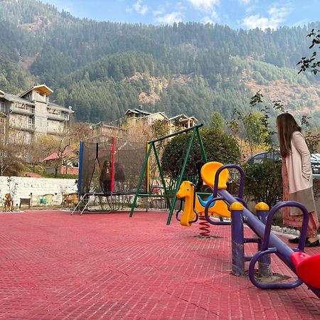 West Western Resort Manali #Neartomallroad #Gym #Lawn #Playingzone #Pooltable #Kidsfriendly #Mountainview #Tabletennis #Familyfriendly #Privateparking Exterior photo