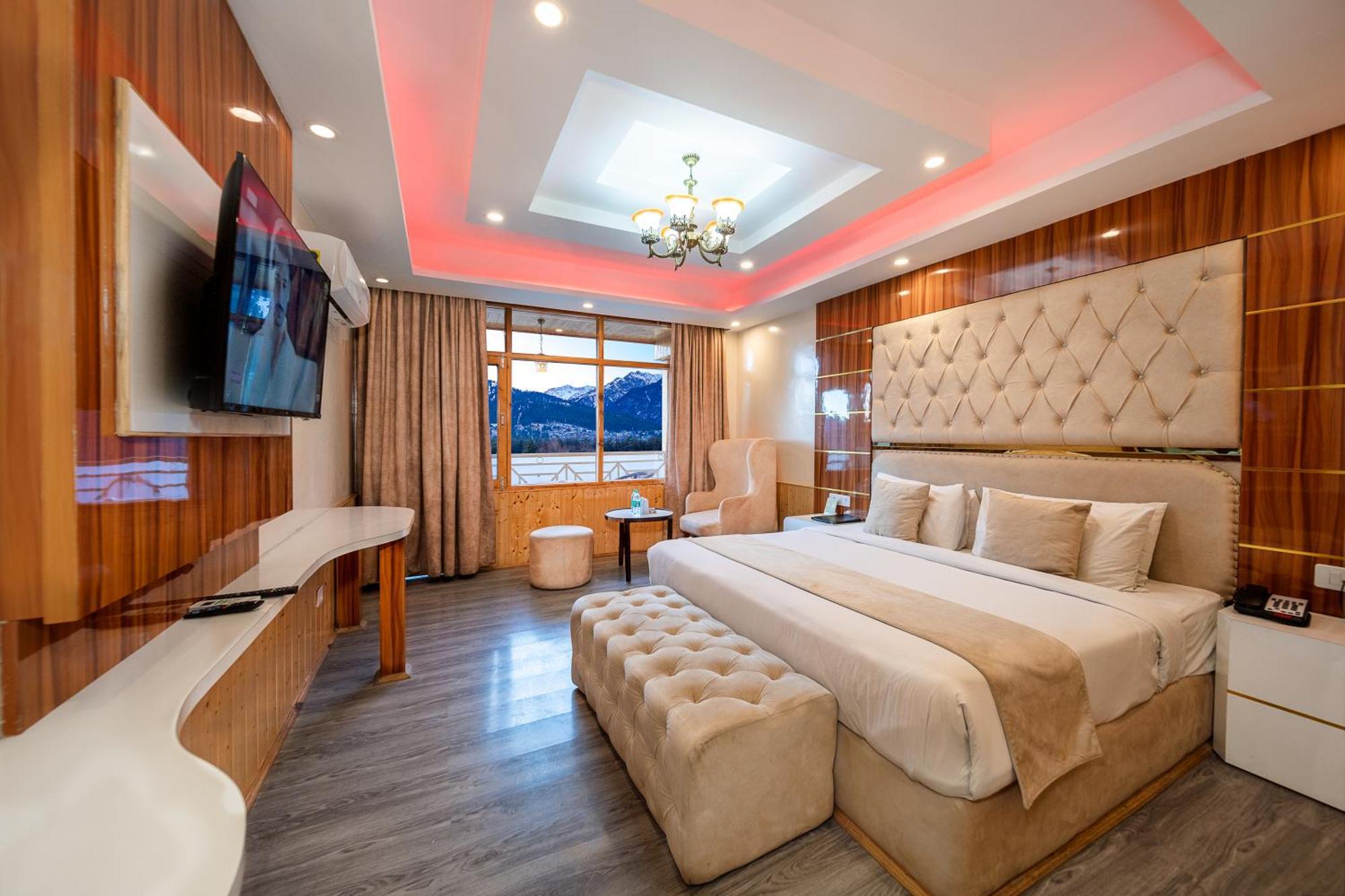 West Western Resort Manali #Neartomallroad #Gym #Lawn #Playingzone #Pooltable #Kidsfriendly #Mountainview #Tabletennis #Familyfriendly #Privateparking Exterior photo